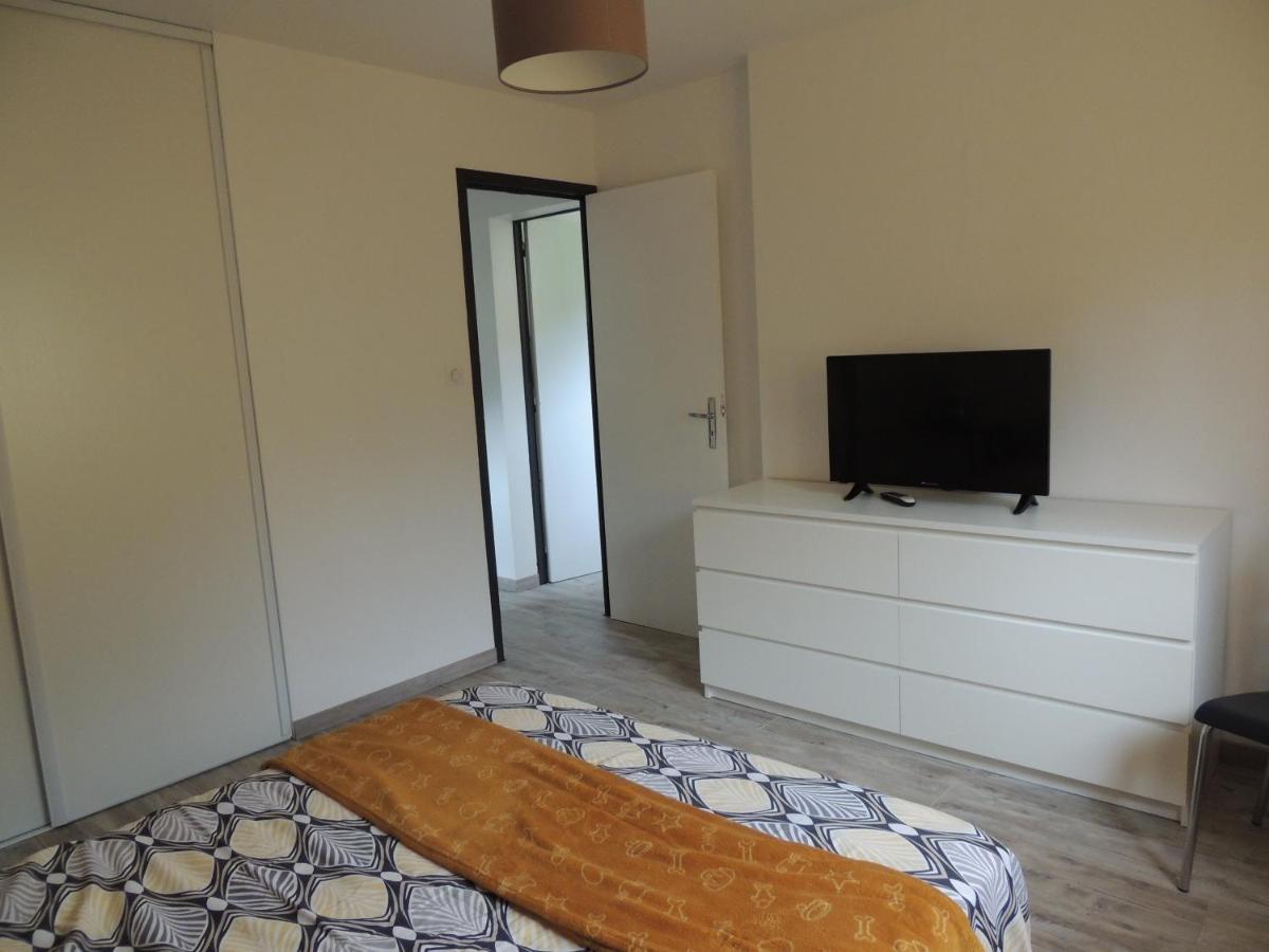 Les Chataigniers Appartement Meuble Saint Sebastien d'Aigrefeuille Екстериор снимка