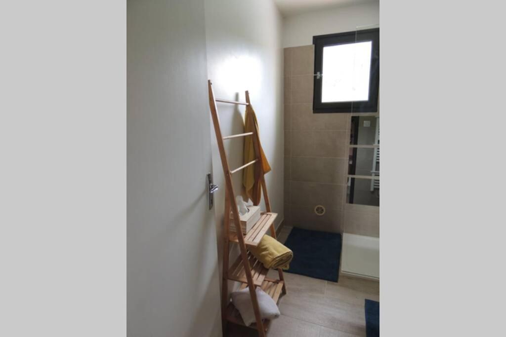 Les Chataigniers Appartement Meuble Saint Sebastien d'Aigrefeuille Екстериор снимка