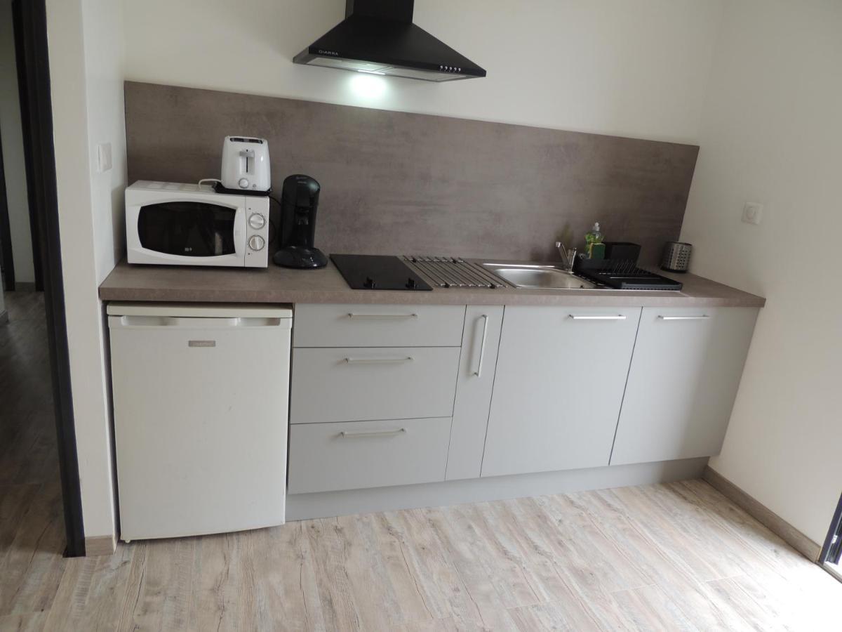 Les Chataigniers Appartement Meuble Saint Sebastien d'Aigrefeuille Екстериор снимка