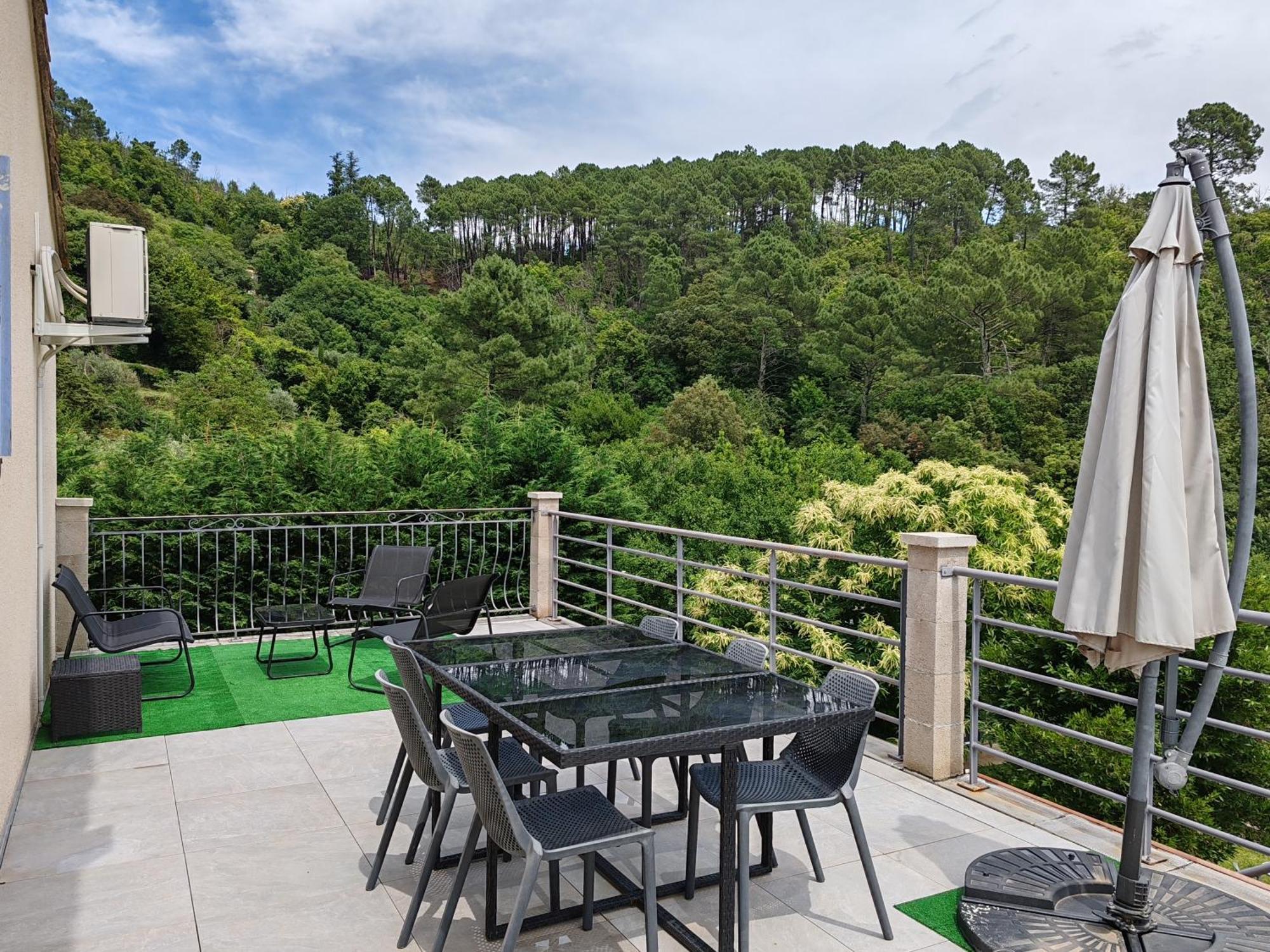 Les Chataigniers Appartement Meuble Saint Sebastien d'Aigrefeuille Екстериор снимка